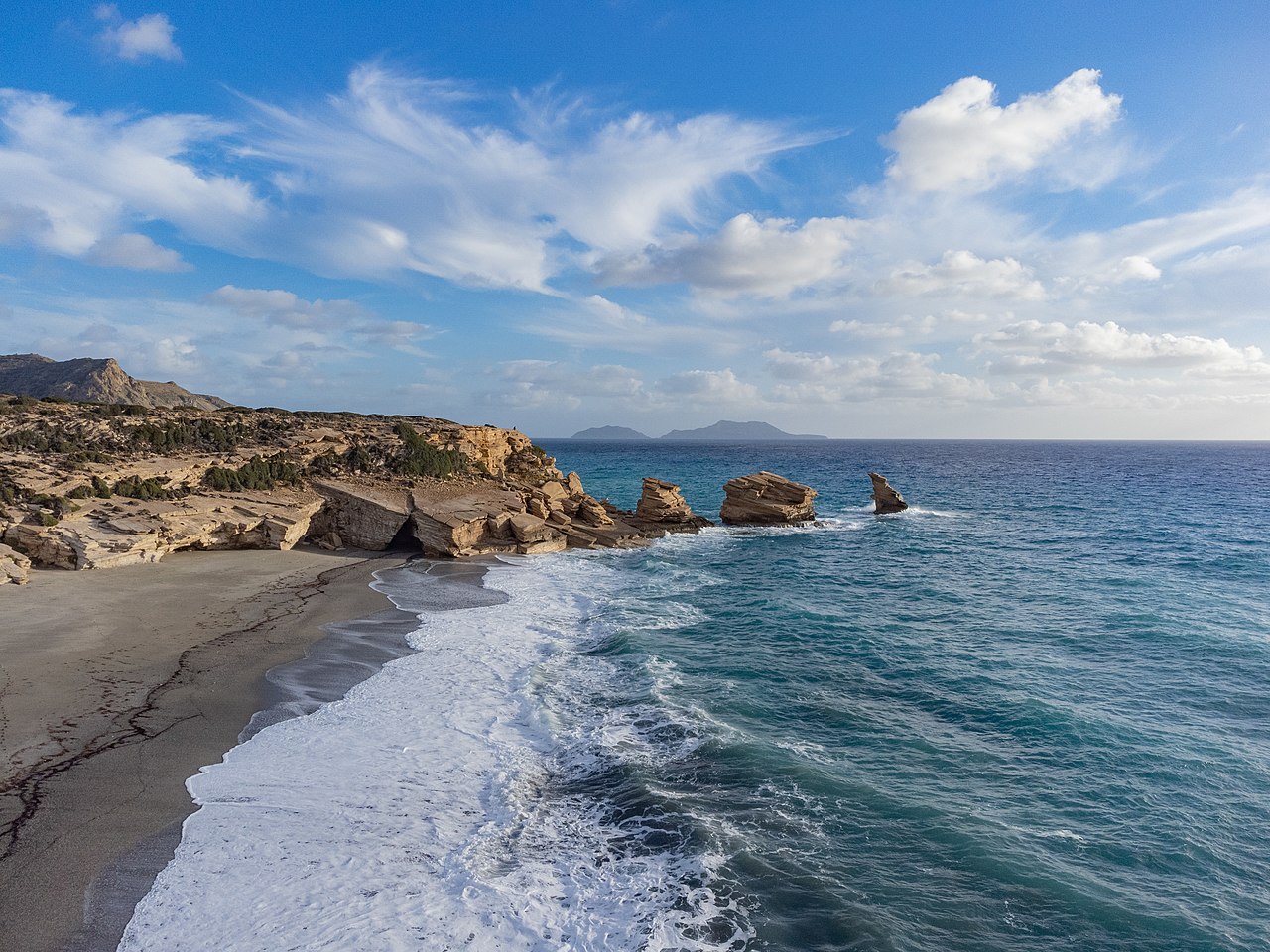 Photo of Triopetra beach by C messier under CC BY-SA 4.0