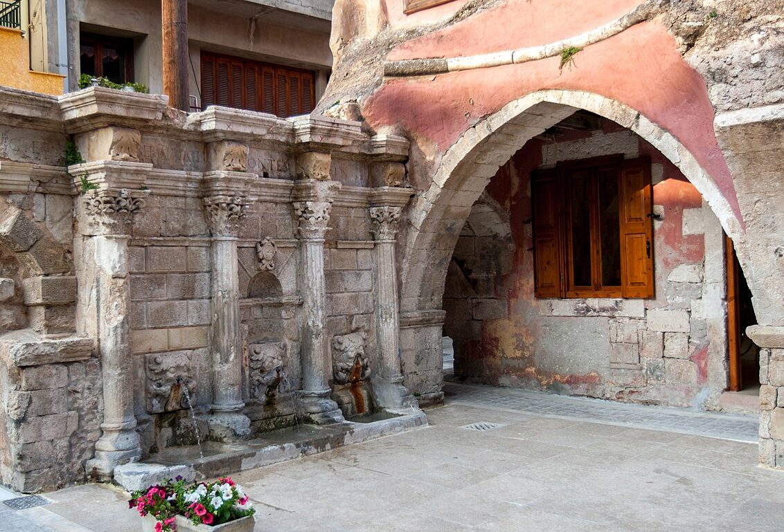 Photo by Jerzy Strzelecki under CC BY-SA 3.0